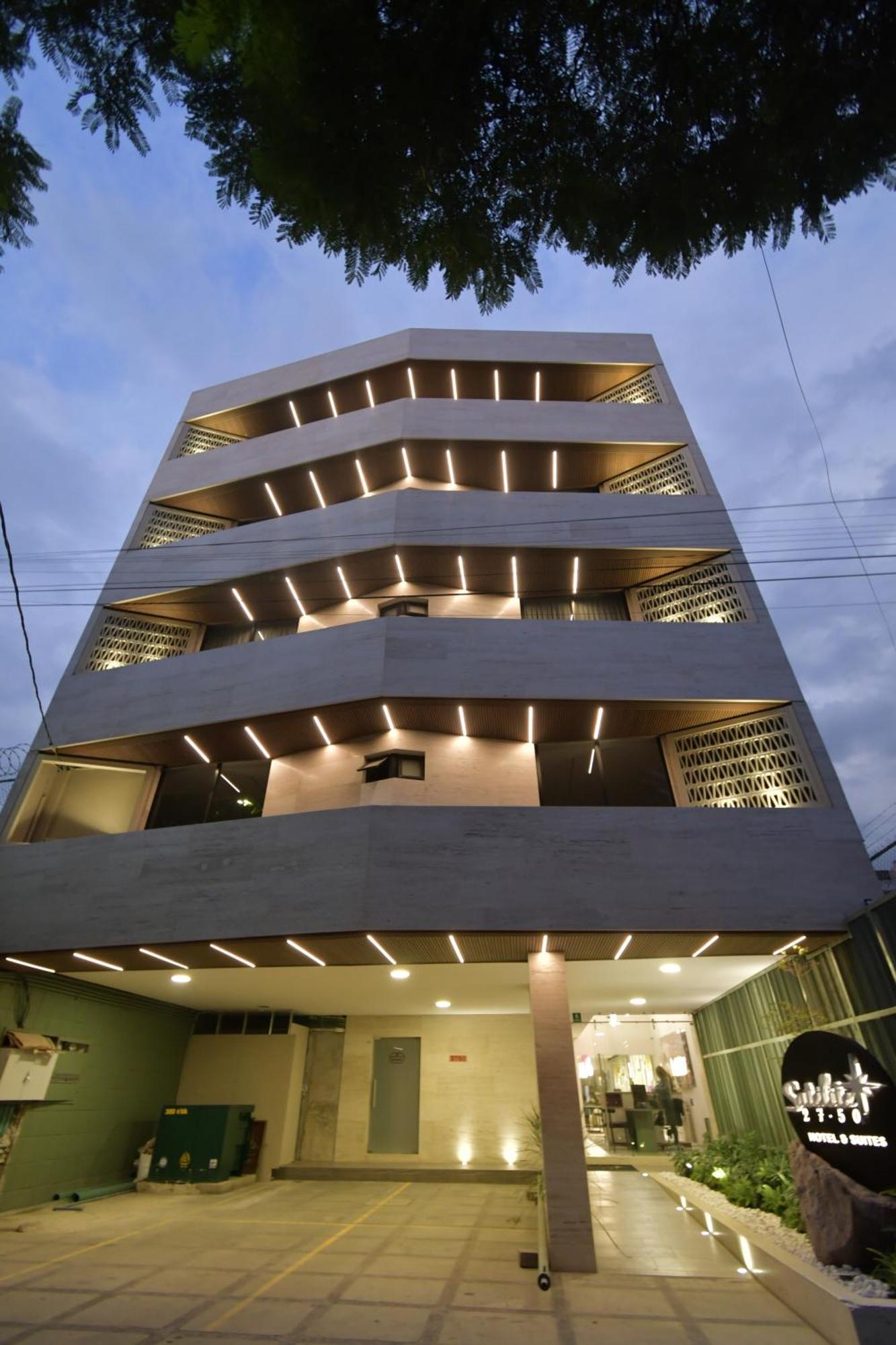 Expo Satelite 2750 Hotel & Suites Guadalajara Exterior photo